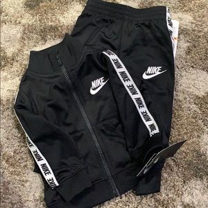 Nike Sweatsuit